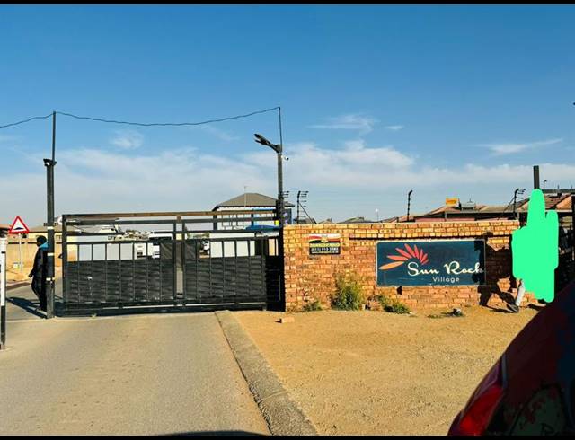 3 BEDROOM HOUSE FOR SALE IN KLIPPOORTJIE